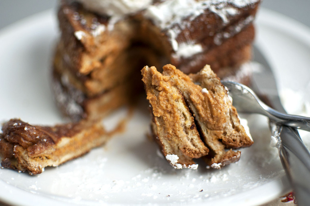 Pumpkin-Stuffed-French-Toast-13