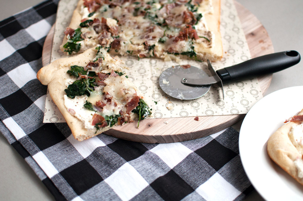 Spinach-Prosciutto-Pizza-4