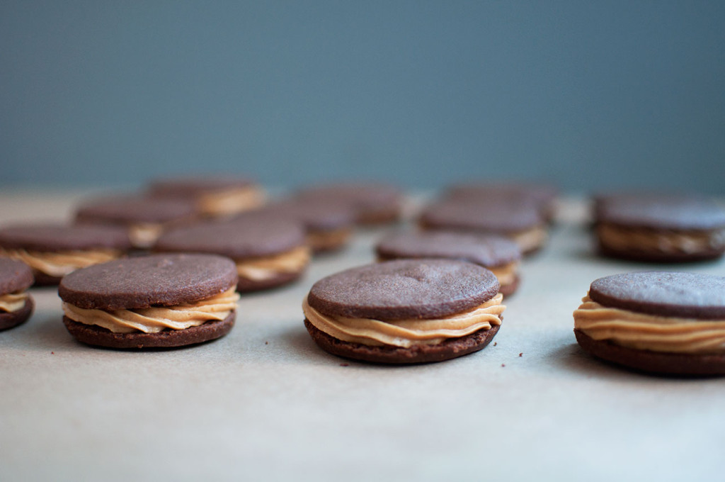 Chocolate-Peanutbutter-Cookies-6