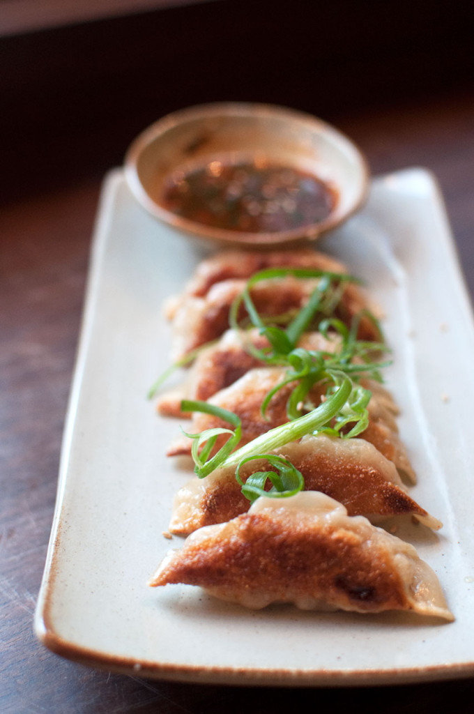 Mok-Bar-Dumplings-1