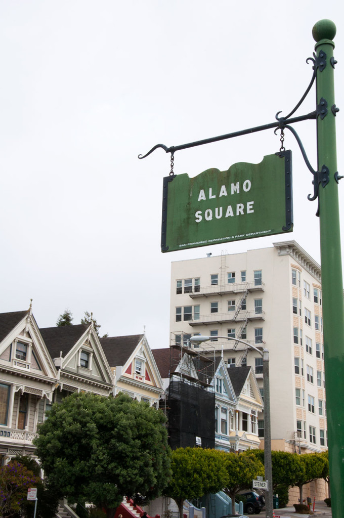 Alamo-Square-Sign