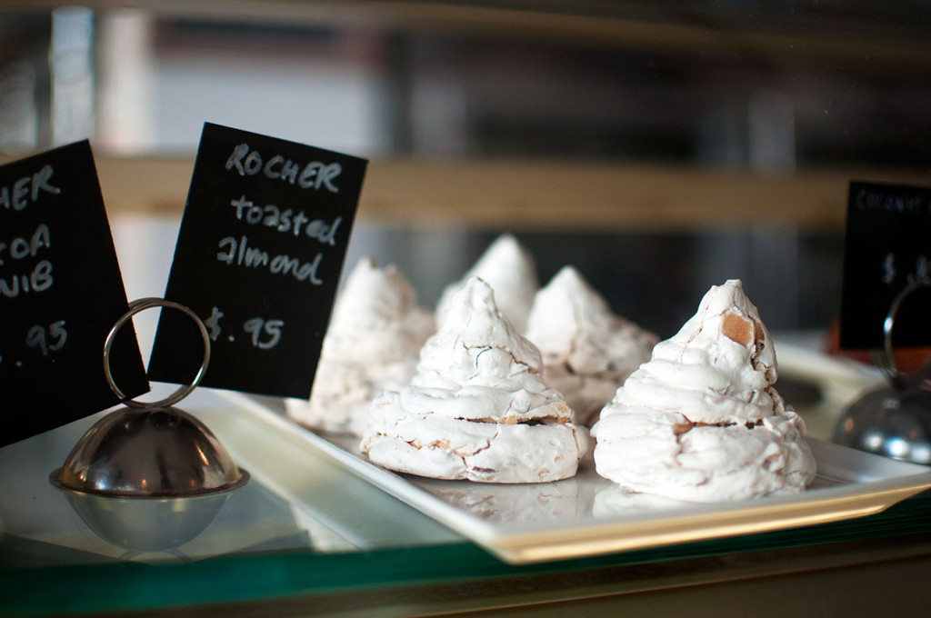 Tartine-Rocher-Toasted-Almond