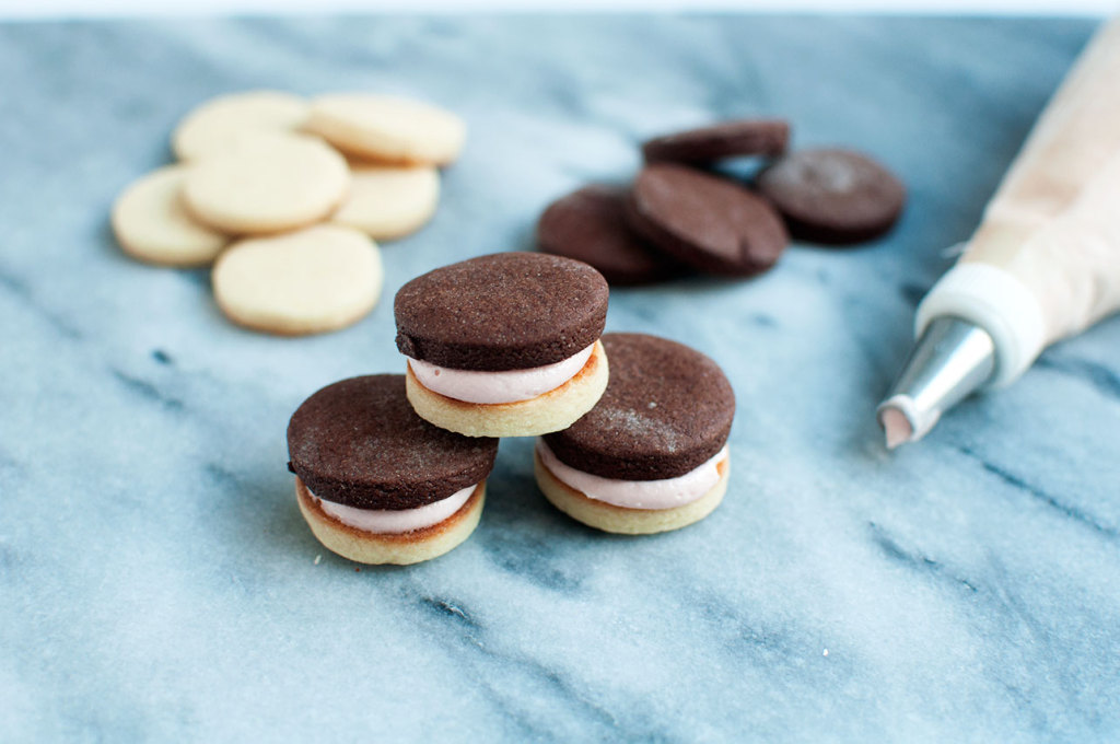 Neopolitan-Sandwich-Cookies-4