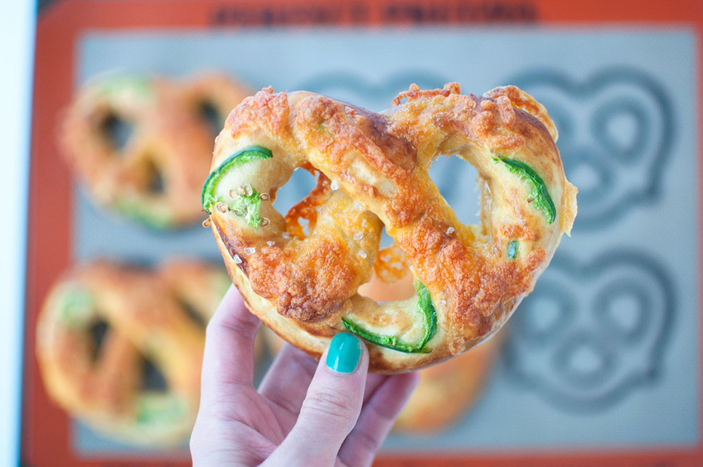 Cheddar-Jalapeno-Pretzels-13