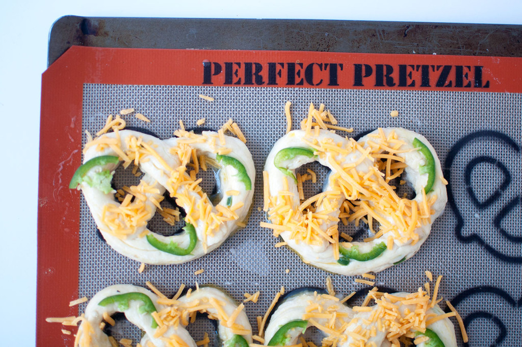 Cheddar-Jalapeno-Pretzels-18