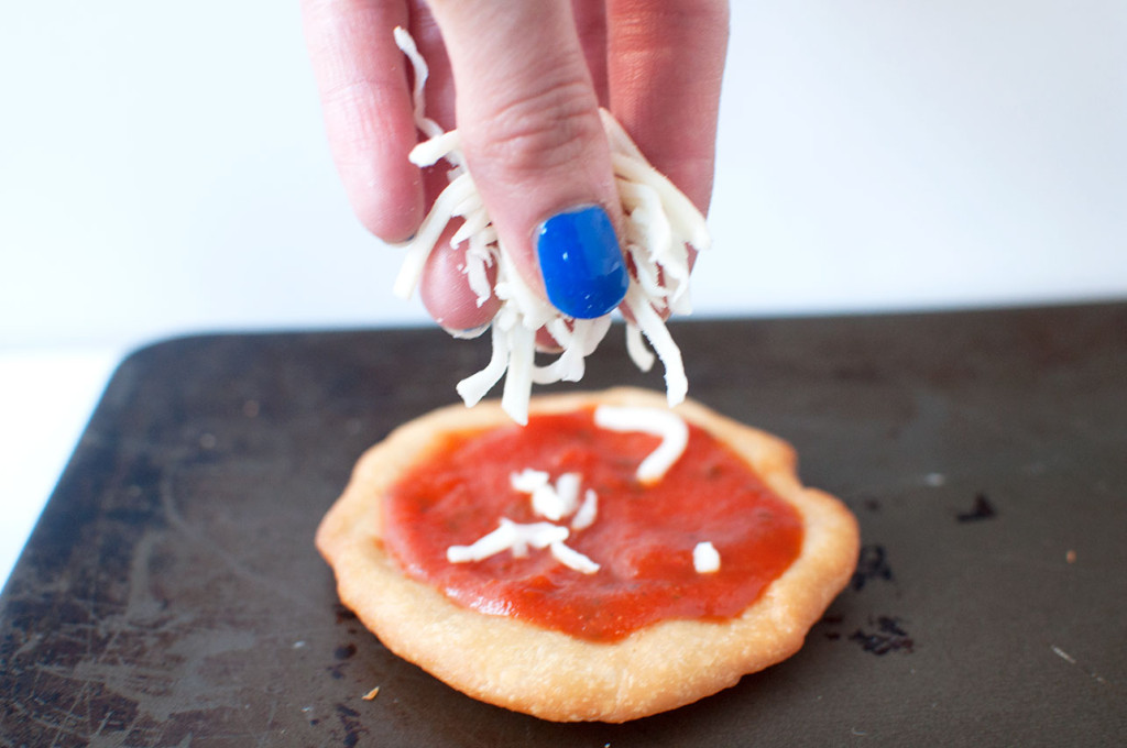 Mini-Pizzas-12